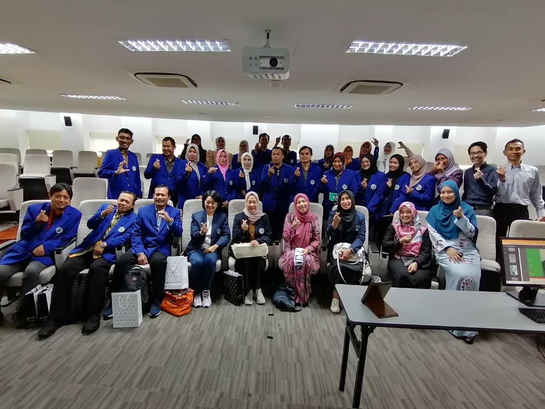 Benchmarking Universitas Malaya, Upaya FEB UM Menuju World Class University