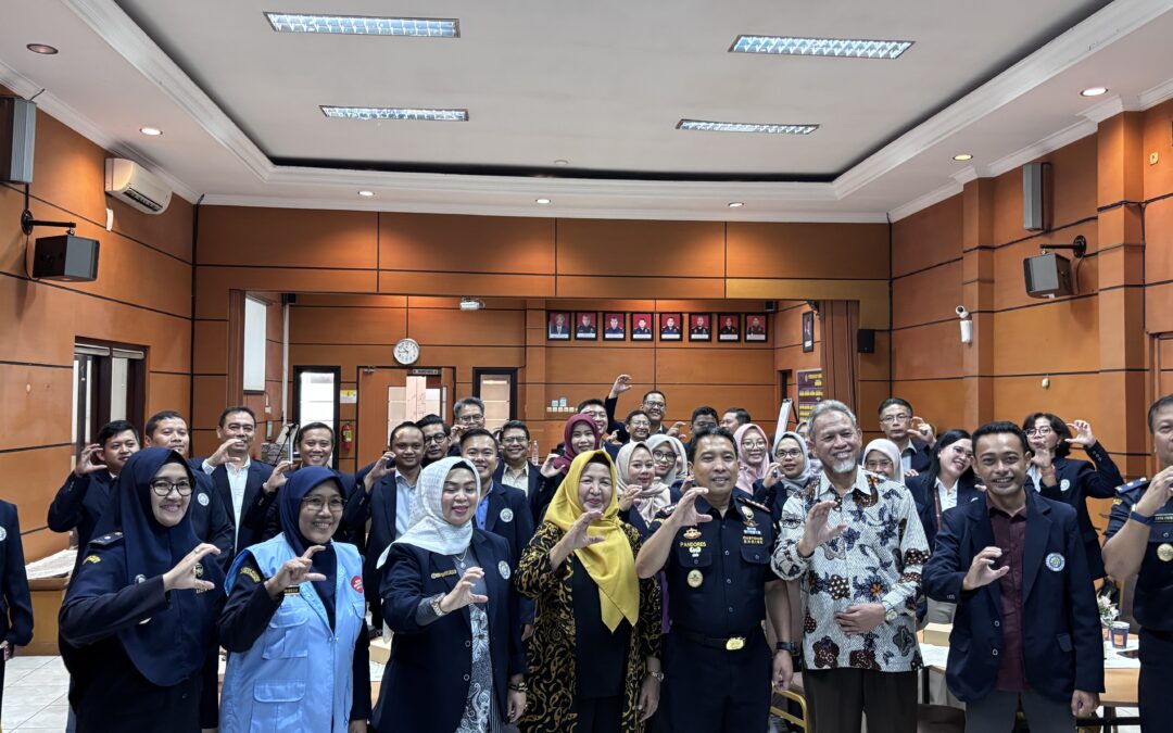 Kunjungan Lapangan Mahasiswa S3 Ilmu Manajemen FEB UM: Kupas Tuntas Potensi Ekspor dan Budaya Anti-Gratifikasi